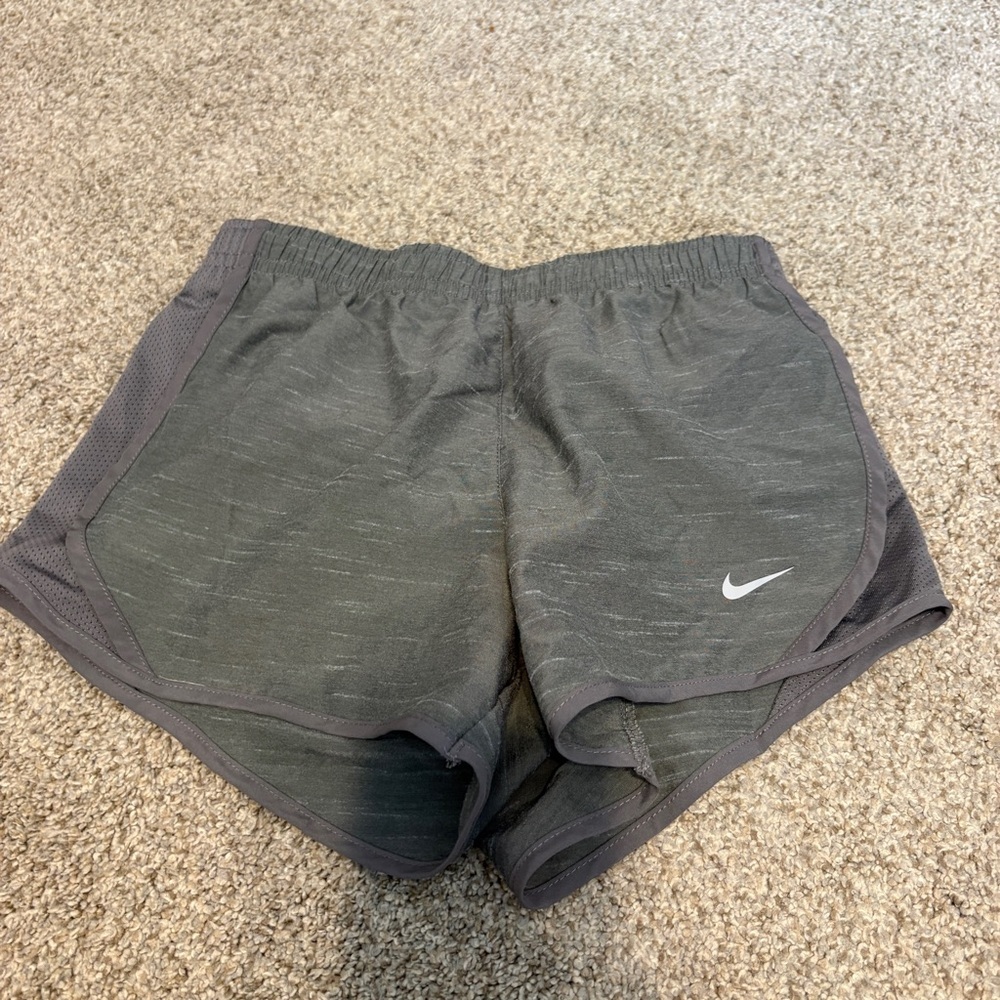 Nike Girls Grey Athletic Shorts size small